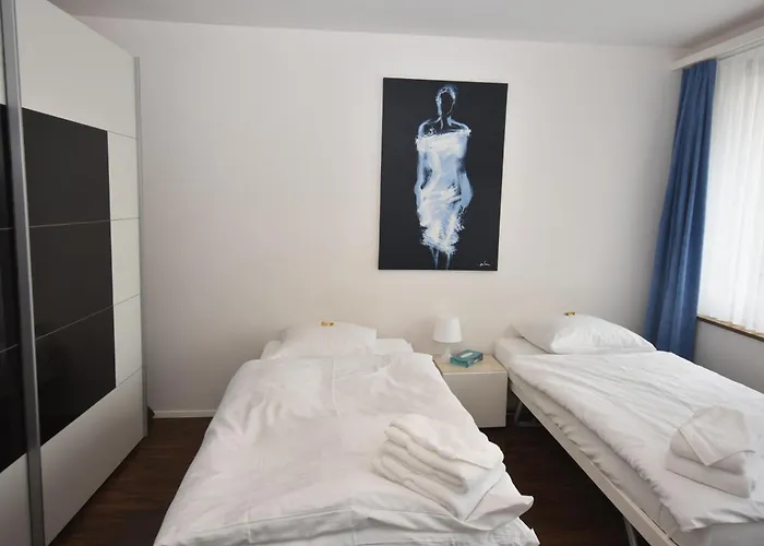 شقة Stylish 2br Near - Flower 3