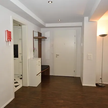 Apartment Stylish 2br Near - Flower 3 *