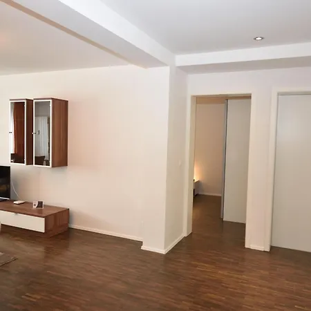 Stylish 2br Near - Flower 3 Apartment *