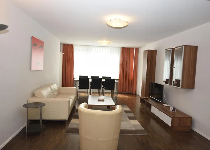 Stylish 2br Near - Flower 3 Apartament *