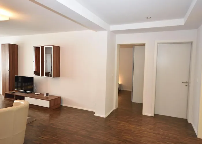 Stylish 2br Near - Flower 3 דירה *